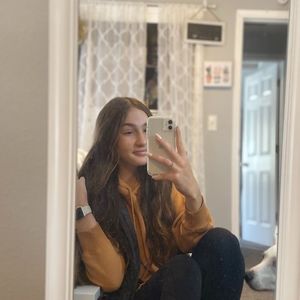 Meet your Posher, Atalie